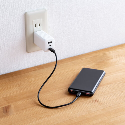 【在庫限り特価品！】モバイルバッテリー（10000mAh・軽量・小型・持ち運び・大容量・PD20W・PSE認証済み・薄型・アルミ・飛行機・持ち込み・機内） BTL050BK