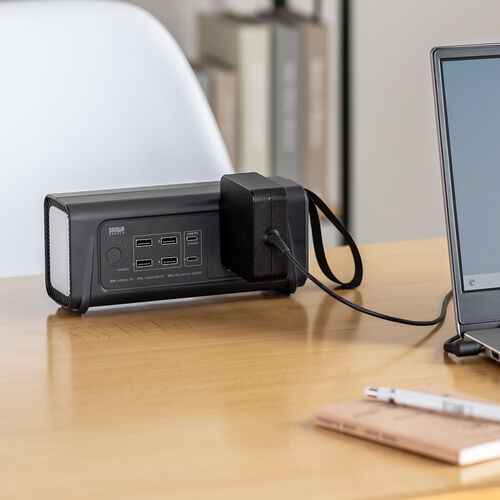 ポータブル電源（飛行機・機内持ち込み・大容量・小型・軽量・持ち運び・AC出力・111Wh・30000mAh・PD65W・LEDライト付き・停電・災害・車中泊・ノートパソコン） BTL053