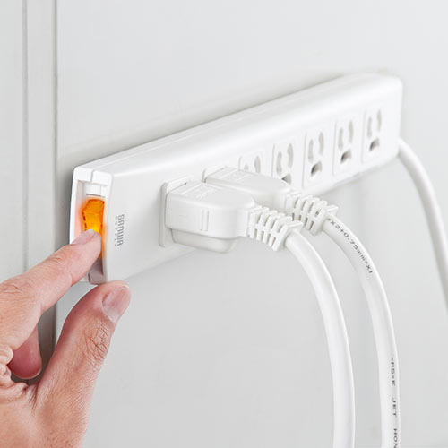 電源タップ 7個口 5m｜マグネット固定・一括スイッチ・雷ガード・3P