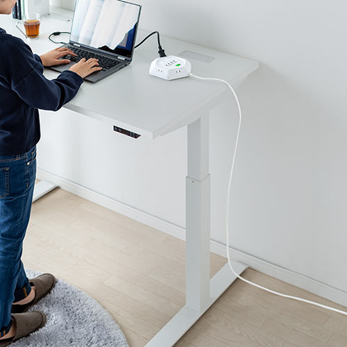 電源タップ（3m・6個口・六角型・会議向け・USB 4ポート・一括集中スイッチ・シャッター付き・ACアダプタ接続対応・ホワイト）