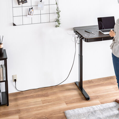 電源タップ（マグネット付・10個口・一括集中スイッチ付・雷ガード・ブレーカー・一括集中スイッチ付き・2m・ブラック）