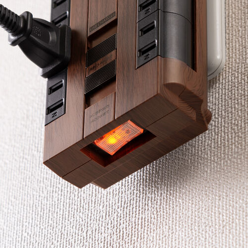 電源タップ（壁付けタイプ・回転式差込口・2P・6個口・USB2ポート付・集中スイッチ付・コンセントタップ・ダークブラウン）