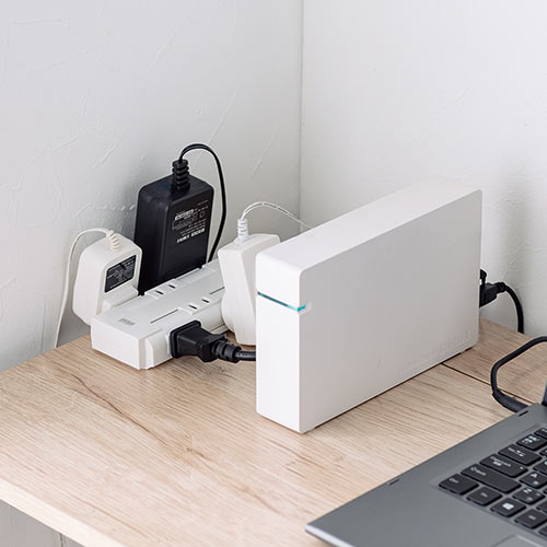 電源タップ（コードタイプ2m・回転式差込口・2P・6個口・ホワイト・コンパクト・スイングプラグ）