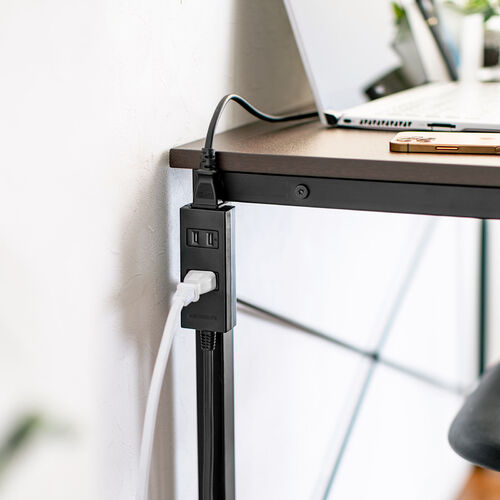 電源タップ（雷ガード内蔵・3個口・2P・2m・マグネット・シャッター・スイングプラグ・トラッキング予防・ブラック）