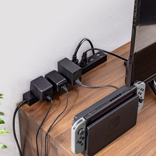 電源タップ（USB急速充電・PD33W・スリムタップ・AC8口・TypeC対応・縦横差し込み・3m・ACアダプタ対応・シンプルデザイン・マット調・スイングプラグ・ブラック）
