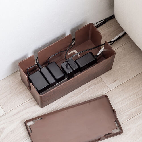 電源タップ（スリムタップ・AC8口・縦横差し込み・雷ガード・3m・ACアダプタ対応・シンプルデザイン・マット調・スイングプラグ・ホワイト）