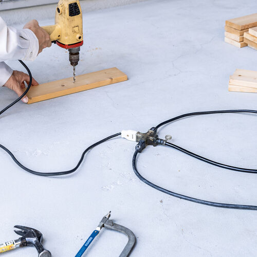 電源延長コード（10m・3個口・2極・高耐久・VCTケーブル・電源ケーブル・屋内用・ソフトケーブル・クリアブラック）