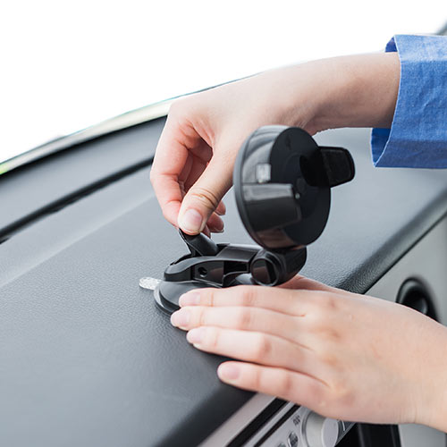 iPhone X/iPhone 8/iPhone 8 Plus/スマートフォン車載ホルダー（Qi充電対応・ダッシュボード取付・ゲル吸盤使用）