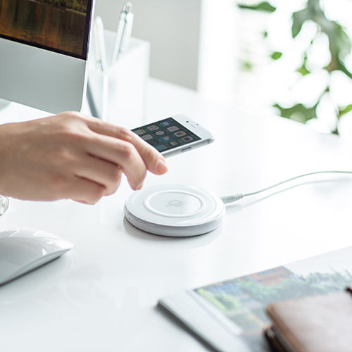 ワイヤレス充電器（Qi対応・iPhone 急速充電・9W充電対応・薄型・最大15W）