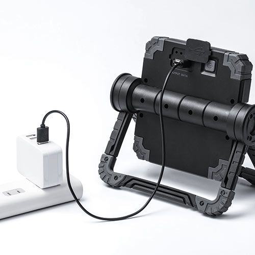 LED投光器（作業灯・充電式・屋外・アウトドア・最大20W・480ルーメン・バッテリー内蔵・COBチップ）