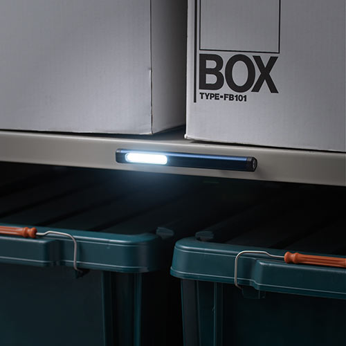 LEDライト（ペン型・USB充電式・マグネット内蔵クリップ・最大300ルーメン・ハンディーライト・スティックライト・COB・携帯可能）