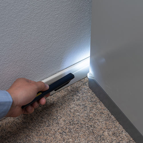 LEDライト（ペン型・USB充電式・マグネット内蔵クリップ・最大300ルーメン・ハンディーライト・スティックライト・COB・携帯可能）