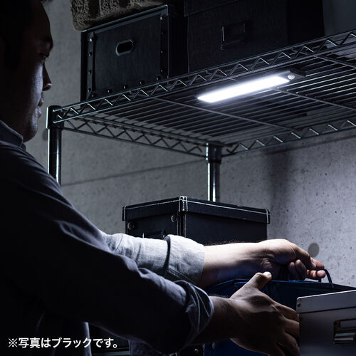 人感センサーライト（薄型・LED・Sサイズ・幅23.3cm・3段階調色・無段階調光・最大130ルーメン・マグネット内蔵・USB充電式・シルバー） LED072SV