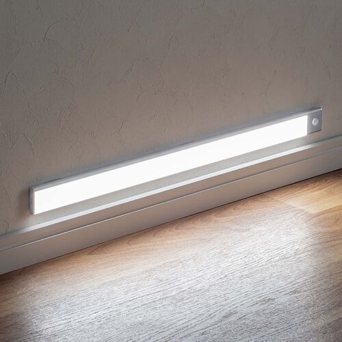 人感センサーライト（薄型・LED・Lサイズ・幅60cm・3段階調色・無段階調光・最大350ルーメン・マグネット内蔵・USB充電式・シルバー） LED074SV