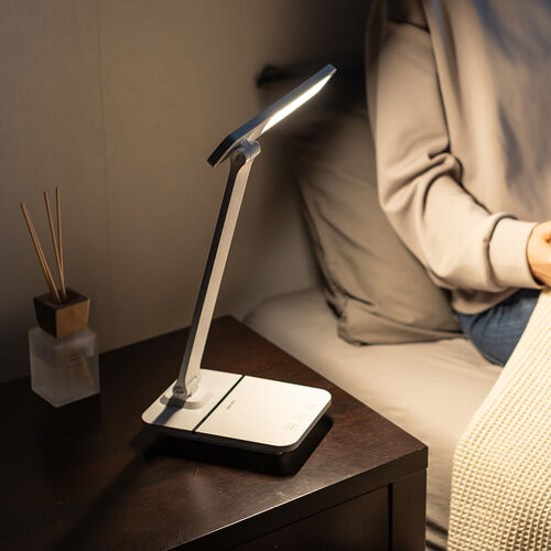 デスクライト（LEDデスクライト・コードレス・充電式・調光・1200ルクス・USBポート搭載・おすすめ・おしゃれ・目に優しい・ホワイト） LED082W
