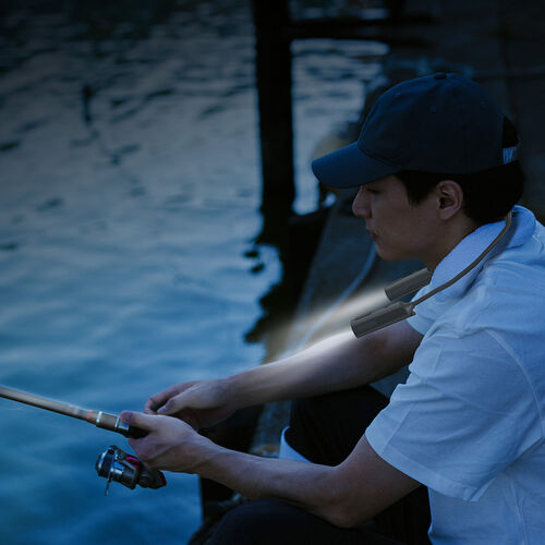 ネックライト（首掛け式LED・USB充電式・作業用ライト・防水規格IP44・最大120ルーメン・フレキシブルアーム・ブラック）