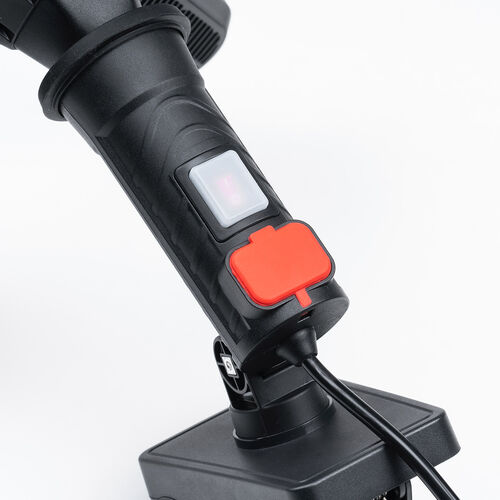 LEDライト（屋外・明るい・防水規格IP65・7500ルーメン・マグネット・クランプ対応・作業用ライト）