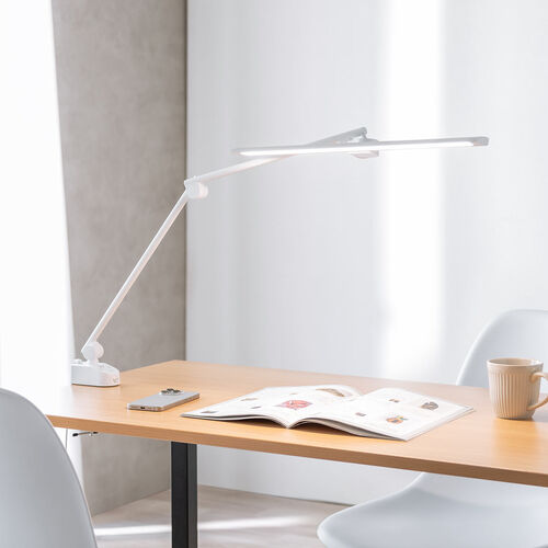 デスクライト（広範囲照射LED・調光調色・アームライト・タッチセンサー・クランプ固定・横幅45cm・ホワイト）