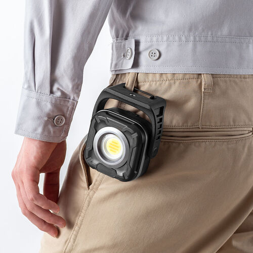 充電式 LED作業灯（無段階調光・角度調整・防水IPX6・多用途設置）