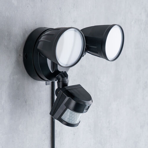 センサーライト（防犯・防水・カメラ付・屋外・2000ルーメン・照明システム・コンセント）