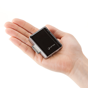 iPhone小型モバイルプロジェクター（iPhone 4S・4対応・バッテリー内蔵）