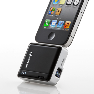 iPhone小型モバイルプロジェクター（iPhone 4S・4対応・バッテリー内蔵）