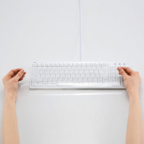 自由カットで色々なキーボードに対応するキーボードマルチカバー。（高透明度・フリーカット） FA-MULTI2N サンワサプライ