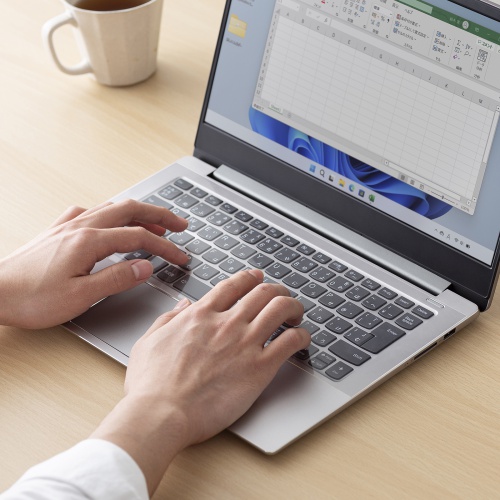 キーボードカバー（マルチタイプ・フリーカット・ノートパソコン用・ポリウレタン・38.5×20cm）