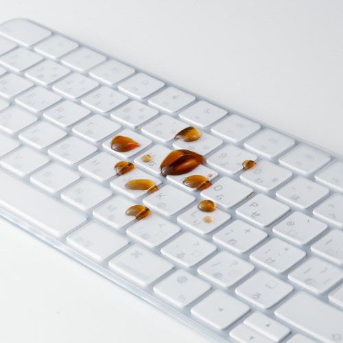 Apple Magic Keyboard用 キーボードカバー（日本語JIS配列対応・薄型0.25mm・ポリウレタン・抗菌・Touch ID対応・水洗い可能）