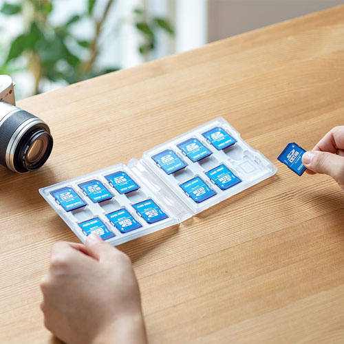 SDカードケース（12枚収納・クリア）