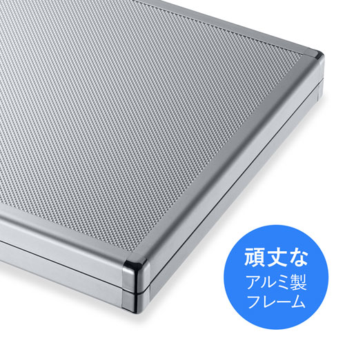 USBフラッシュメモリケース (28本収納)