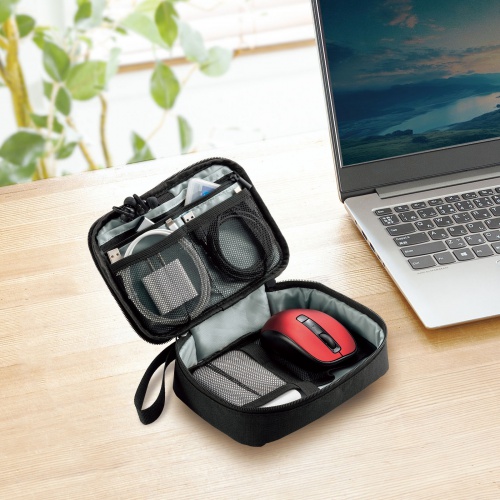 ガジェットポーチ（トラベルポーチ・旅行・海外旅行・出張・収納・整理・小物入れ・内寸18.5cm・奥行12.5cm・高さ4.5cm・ストラップ付・ブラック）