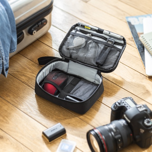 ガジェットポーチ（トラベルポーチ・旅行・海外旅行・出張・収納・整理・小物入れ・内寸18.5cm・奥行12.5cm・高さ4.5cm・ストラップ付・ブラック）