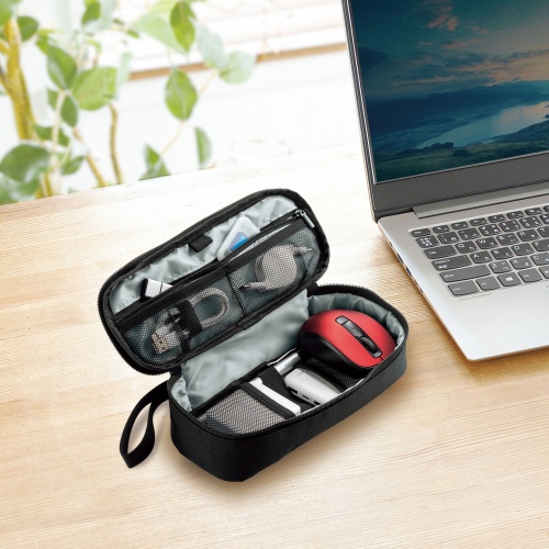 【アウトレット】 ガジェットポーチ（トラベルポーチ・旅行・海外旅行・出張・収納・整理・小物入れ・内寸23.5cm・奥行9cm・高さ5.5cm・ストラップ付・ブラック）