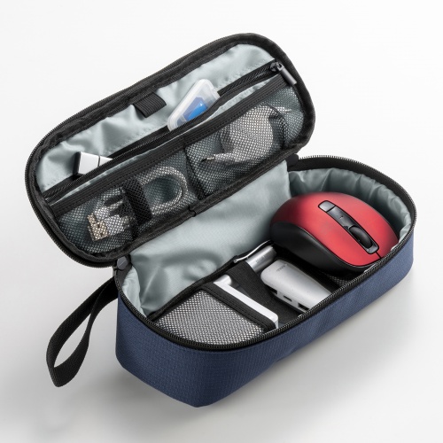 ガジェットポーチ（トラベルポーチ・旅行・海外旅行・出張・収納・整理・小物入れ・内寸23.5cm・奥行9cm・高さ5.5cm・ストラップ付・ネイビー）