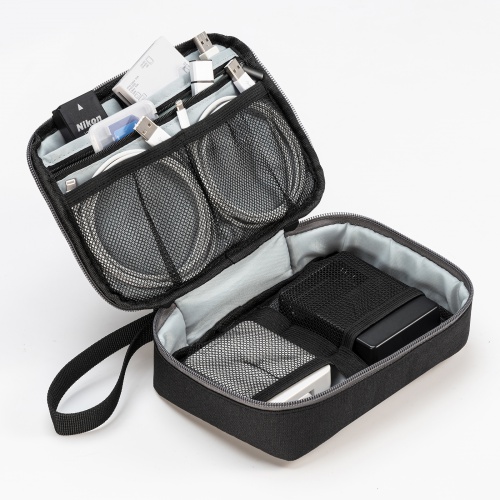 ポーチ（トラベルポーチ・ガジェットポーチ・小物入れ・おしゃれ・大容量・人気・おすすめ・男性・仕切り・コンパクト・収納・便利・持ち運び・黒）IN-AD8BK サンワサプライ