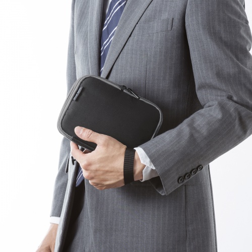 ポーチ（トラベルポーチ・ガジェットポーチ・小物入れ・おしゃれ・大容量・人気・おすすめ・男性・仕切り・コンパクト・収納・便利・持ち運び・黒）IN-AD8BK サンワサプライ