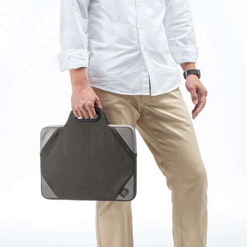 インナーケース（衝撃吸収・低反発ウレタン・13.3型ワイド・ブラック）