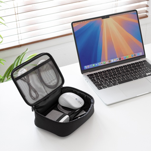 ガジェットケース（メッシュ・トラベルポーチ・モバイルバッテリー・PC周辺機器・ケーブル・整理・旅行・海外旅行・出張・収納・幅19×奥行13×高さ6.5cm・ブラック）