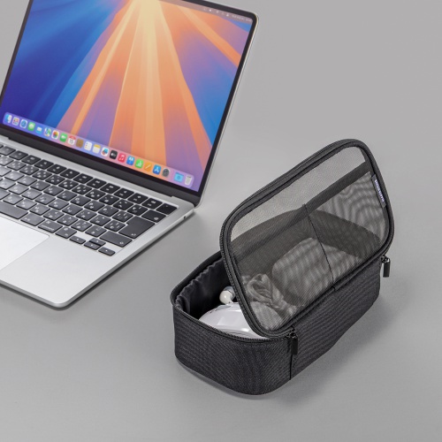 ガジェットケース（メッシュ・トラベルポーチ・モバイルバッテリー・PC周辺機器・ケーブル・整理・旅行・海外旅行・出張・収納・幅20.5×奥行10.5×高さ6.5cm・ブラック）