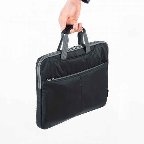 ノートパソコン インナーケース（13.3型ワイドまで対応・取っ手付き・撥水加工・ポケット付き・高耐久・バックインバック・整理・ブラック）