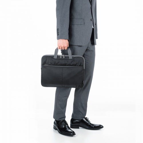 ノートパソコン インナーケース（13.3型ワイドまで対応・取っ手付き・撥水加工・ポケット付き・高耐久・バックインバック・整理・ブラック）