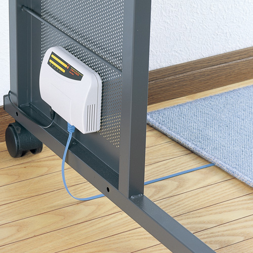 Cat6フラットLANケーブル（10m・ライトブルー）