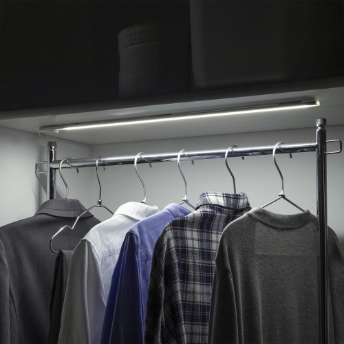 人感センサーライト（LEDバーライト・60cm） LED-BA6ACW サンワサプライ