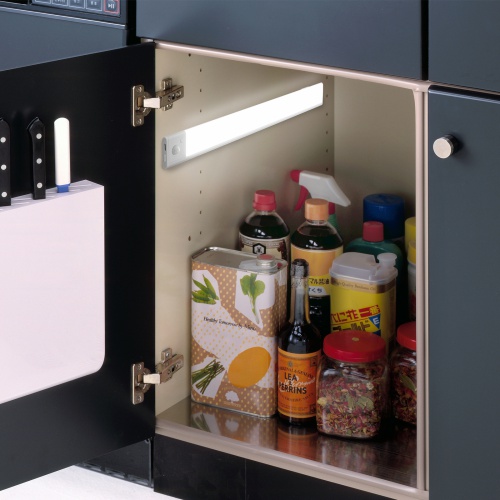 人感センサーライト（LEDライト・マグネット・アタッチメント・充電式） LED-BA8W サンワサプライ