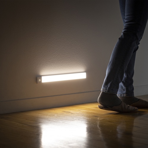 人感センサーライト（LEDライト・マグネット・アタッチメント・充電式） LED-BA8W サンワサプライ