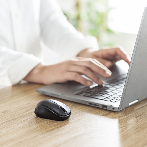 超小型マウス（Bluetooth・静音・Win/Mac対応・3ボタン・軽量・乾電池式・ダークシルバー）