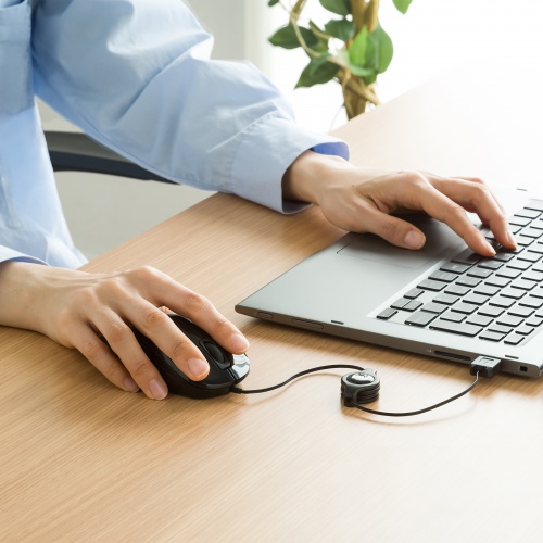 抗菌 巻取り式マウス（静音・有線・ブルーLED・3ボタン・USB A接続・ブラック）MA-MBSK315BK