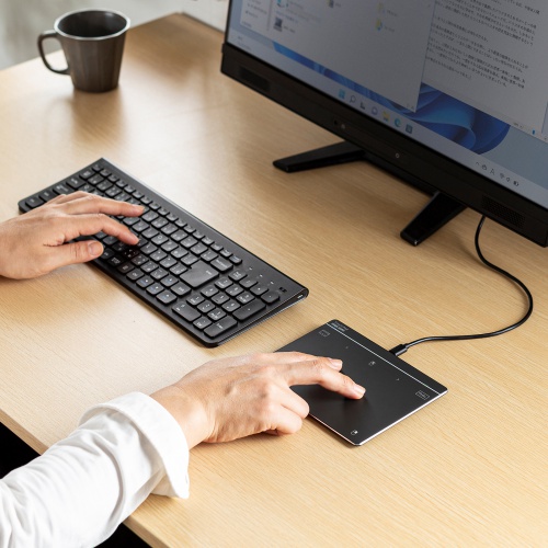 タッチパッド（有線・振動機能・USB・トラックパッド・薄型・高精度・スクリーンキーボード・ジェスチャー機能・Windows専用・7インチ・Lサイズ・ガンメタ）