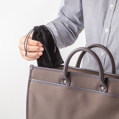 マウス（薄型・Bluetooth ＆ USB Aワイヤレス・5ボタン・戻る進むボタン・USB充電式・IRセンサー・折りたたみ式・マルチペアリング対応・ポーチ付き・ブラック）